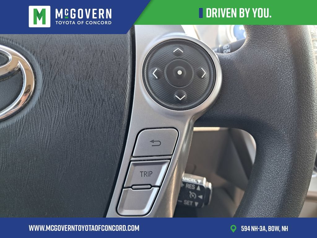 Used 2017 Toyota Prius V Three FWD image 21