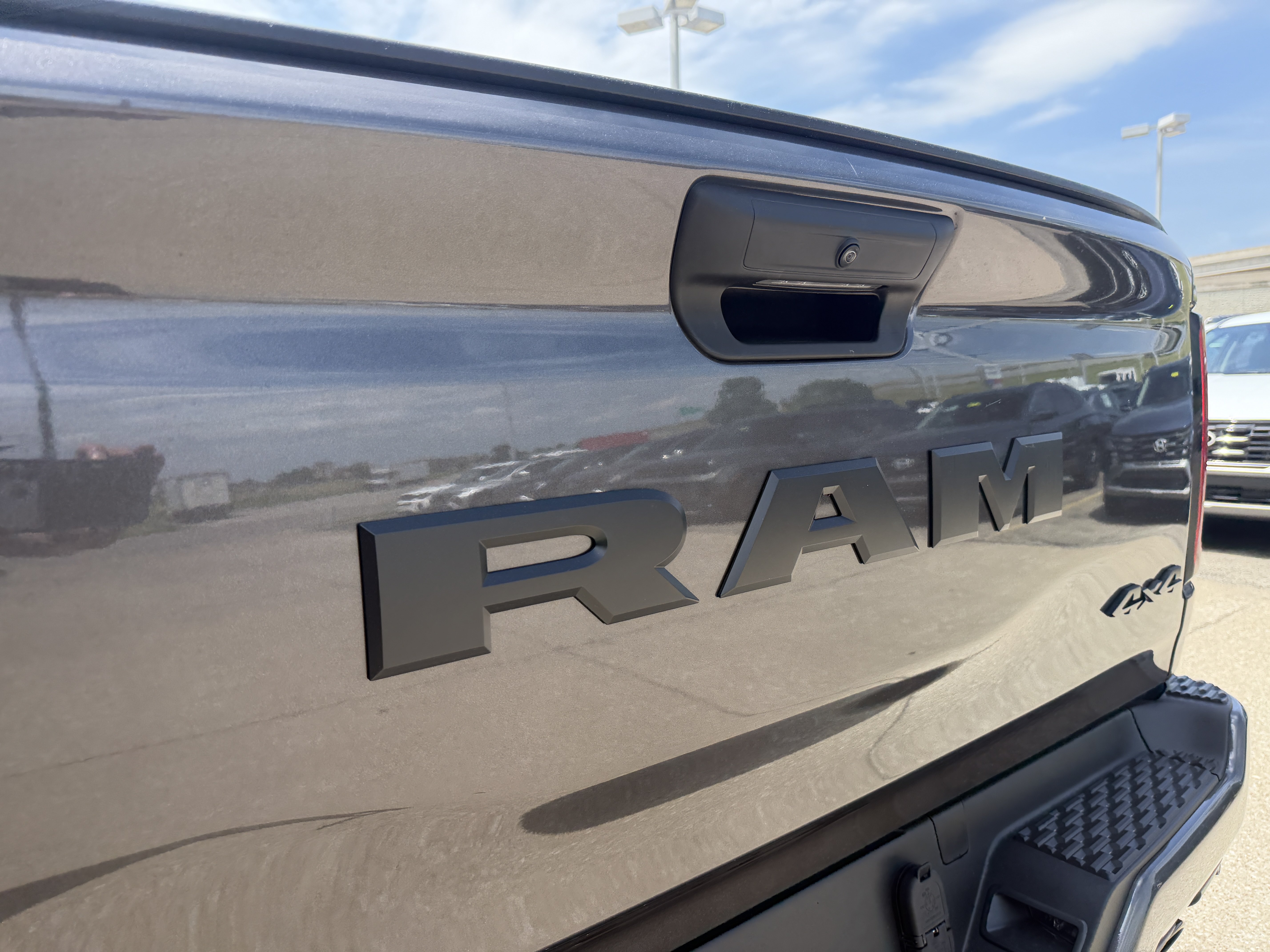 New 2026 RAM 1500 Express AWD/4WD image 8