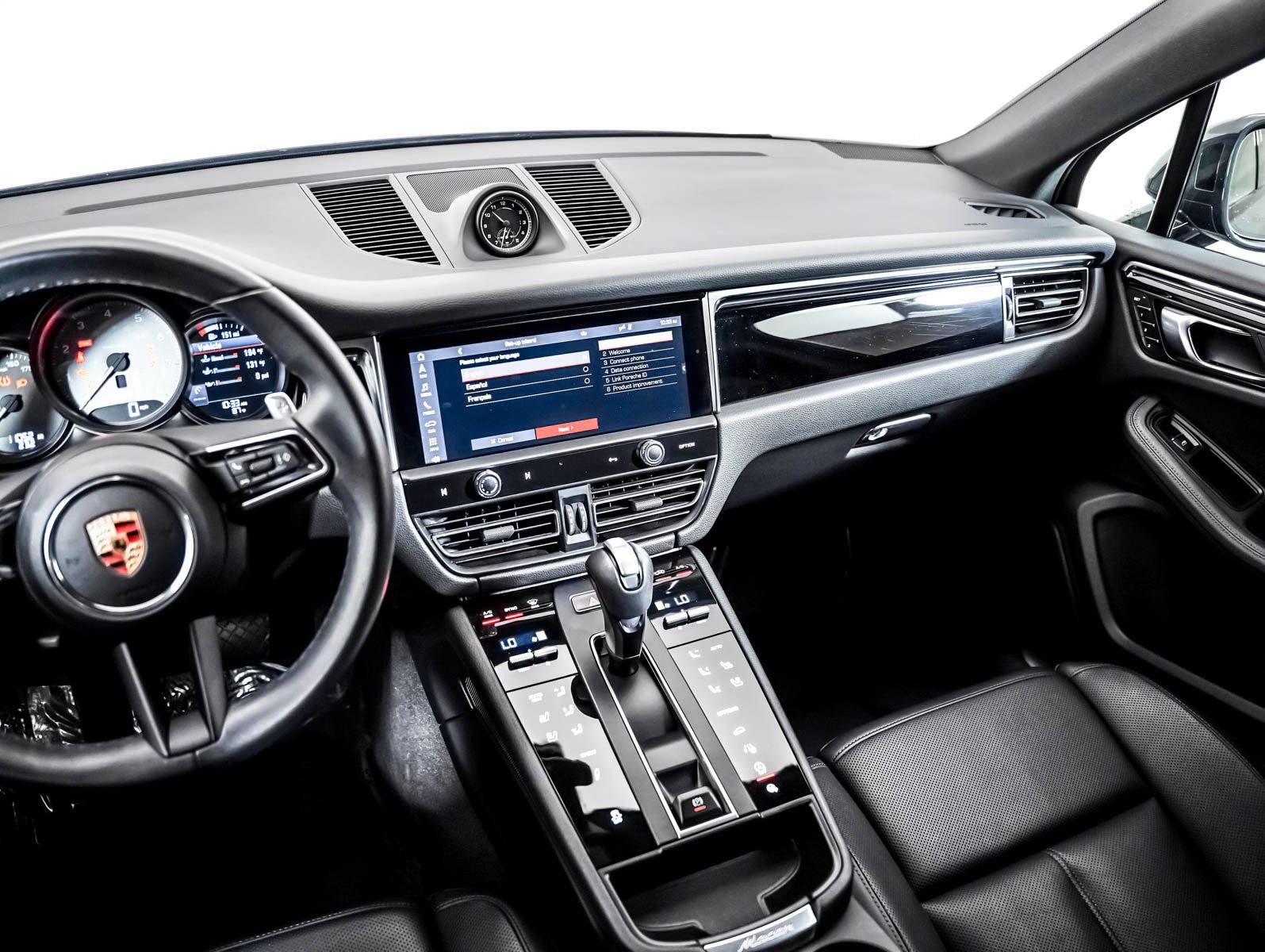Certified 2023 Porsche Macan S AWD/4WD image 19