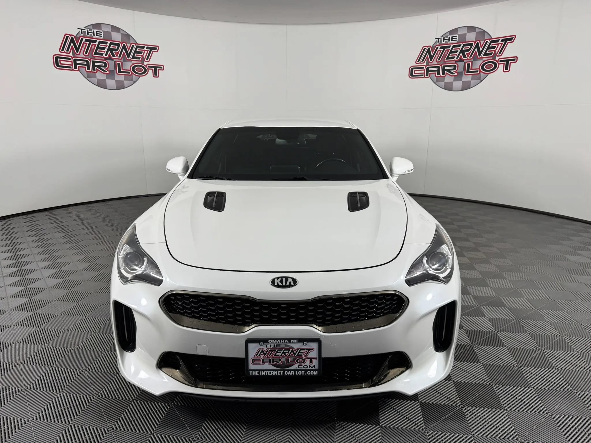 Used 2021 Kia Stinger GT-Line RWD image 2