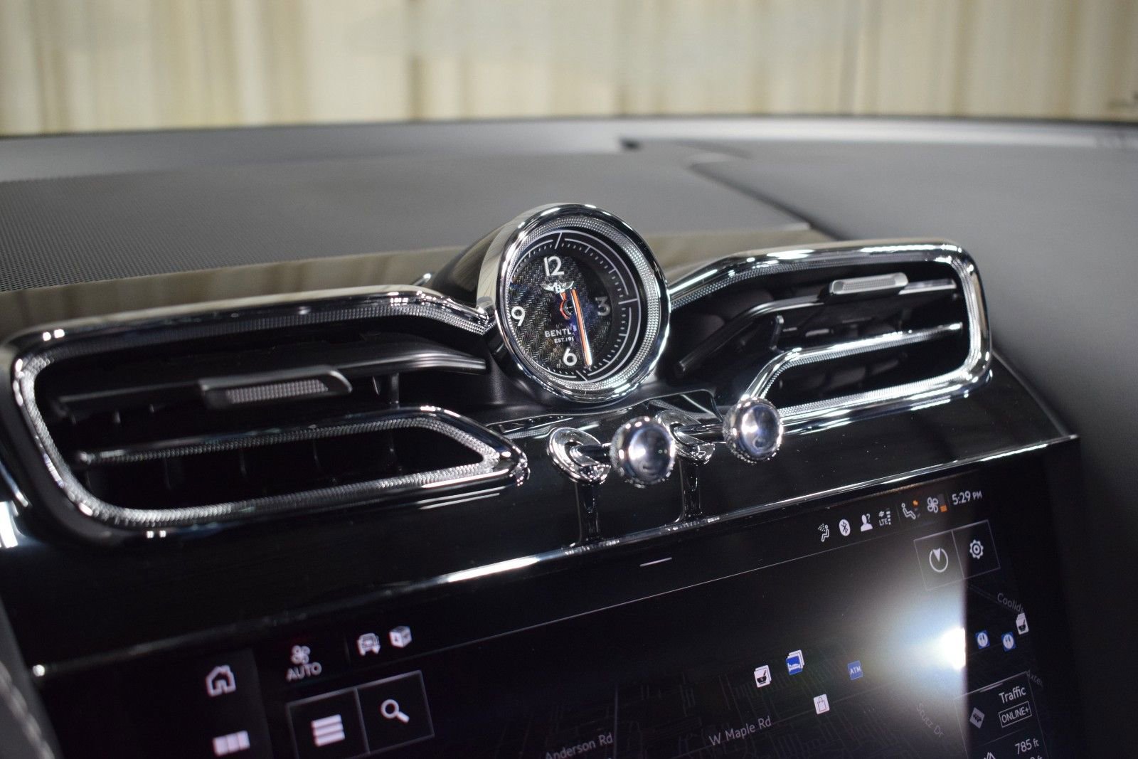 New 2024 Bentley Bentayga Extended Wheelbase image 36