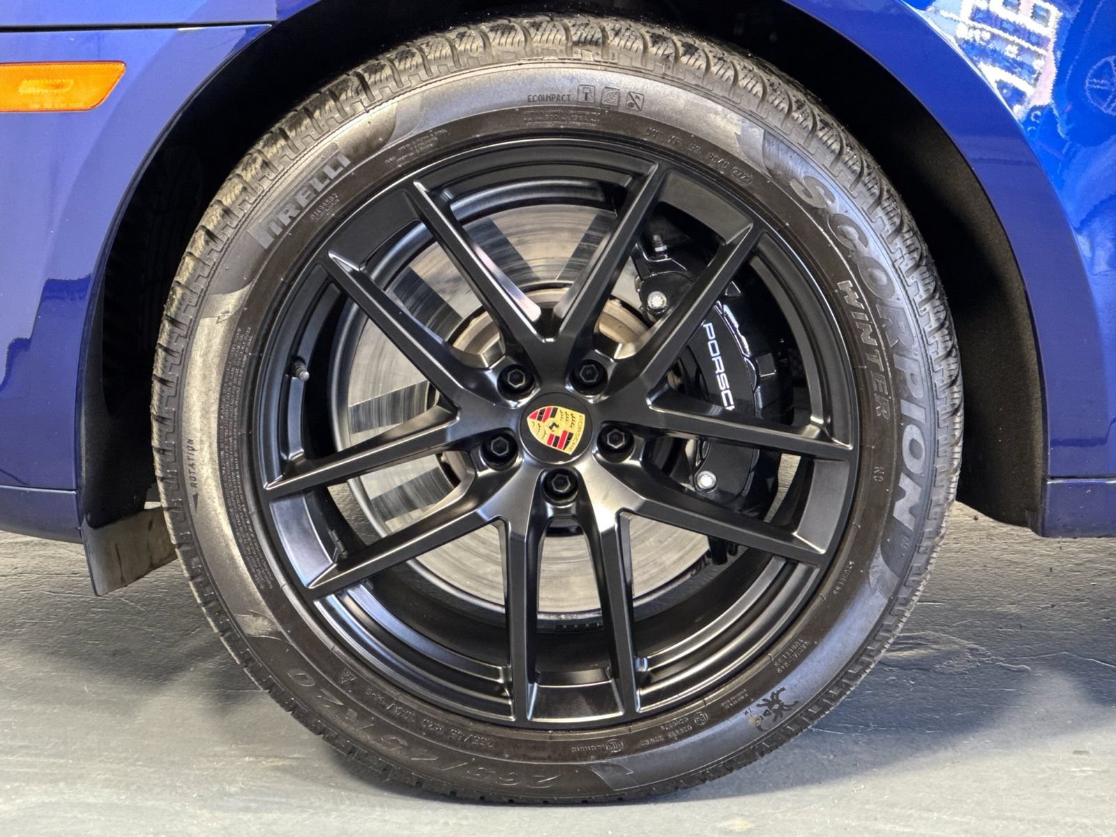 Certified 2024 Porsche Macan GTS AWD/4WD image 33