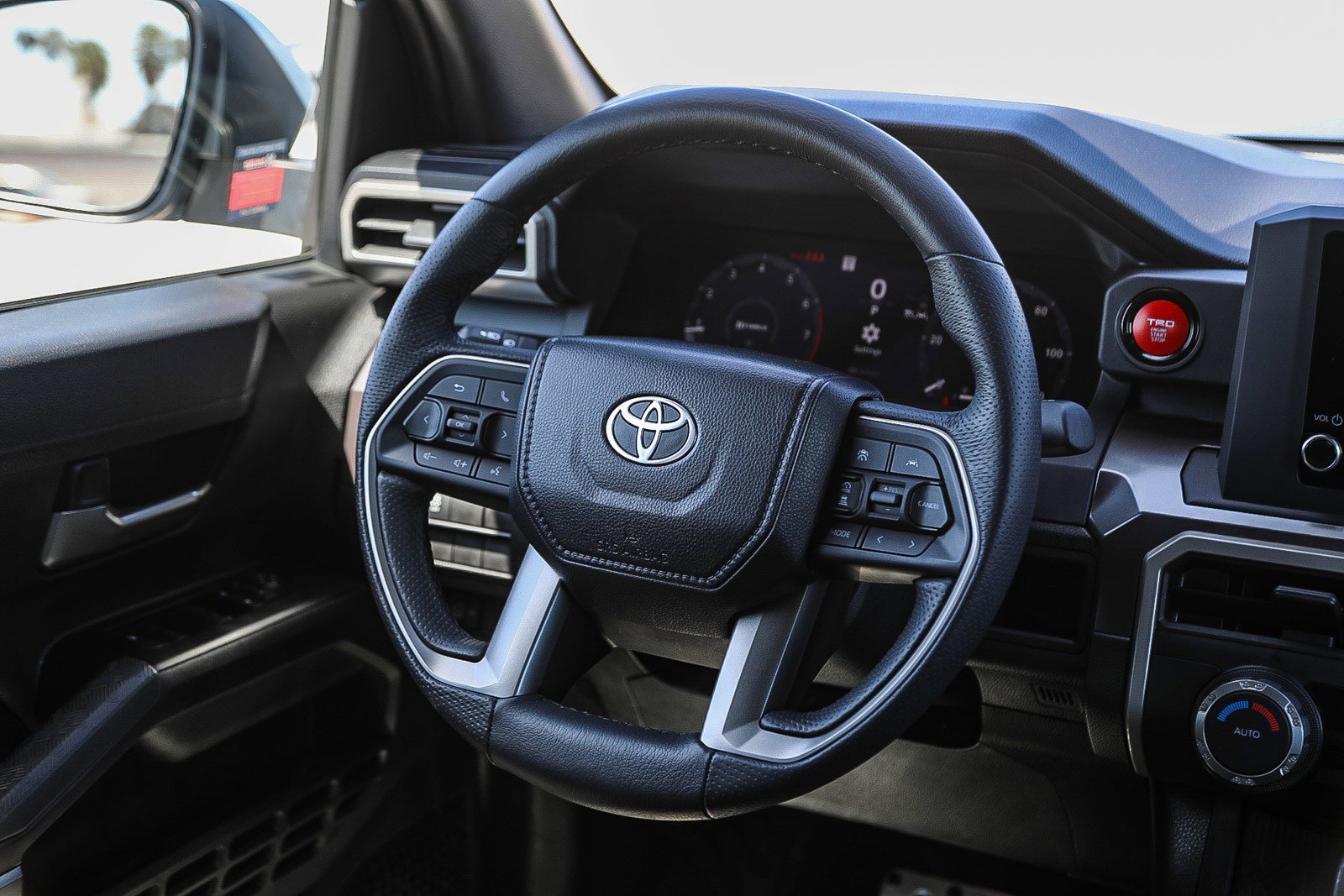 Used 2025 Toyota Tacoma TRD Sport RWD image 15