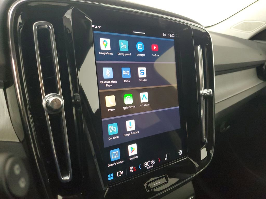 Certified 2025 Volvo XC40 B5 Core image 29