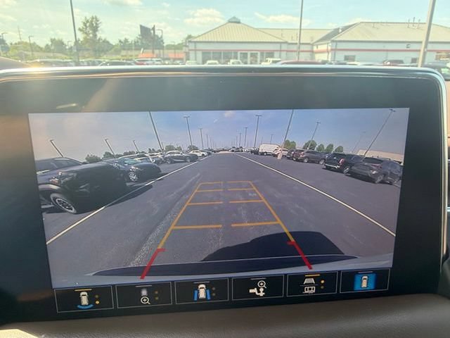 Used 2021 Chevrolet Suburban High Country w/ Premium Package AWD/4WD image 26