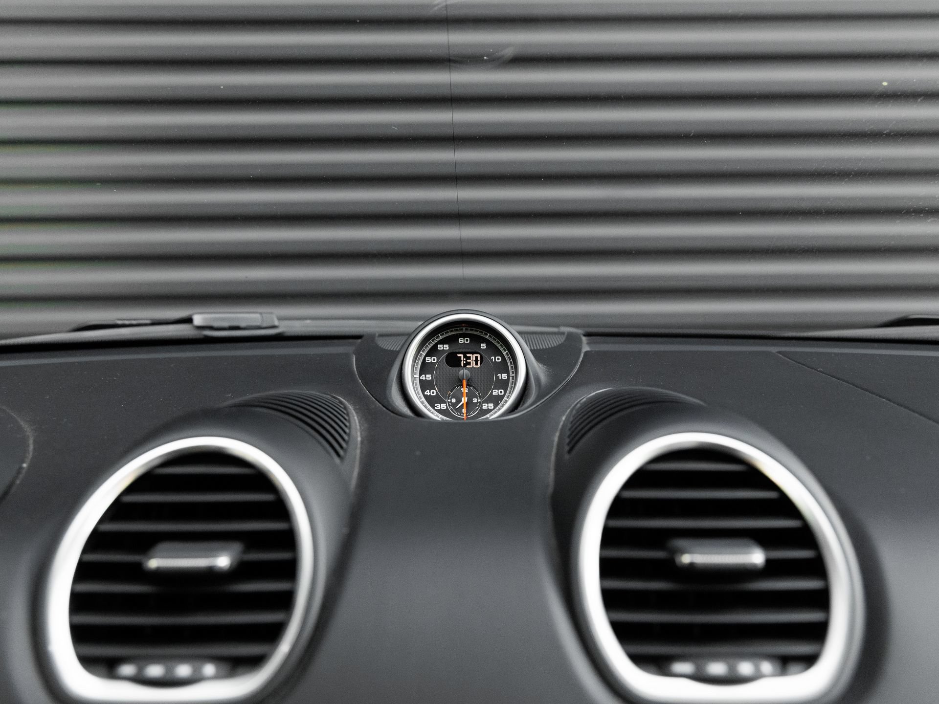 Certified 2025 Porsche 718 Boxster S RWD image 23