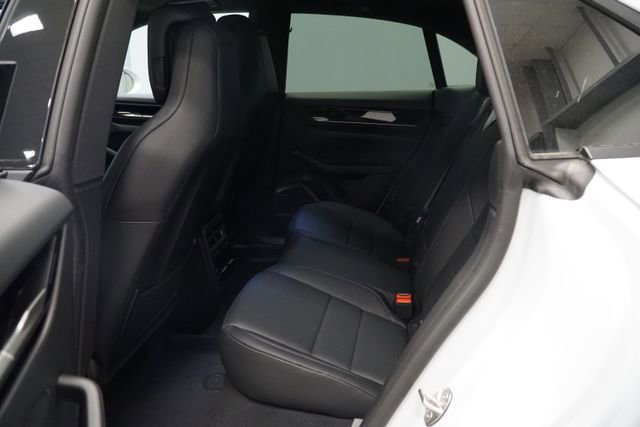 New 2026 Porsche Macan 4 Electric AWD/4WD image 24