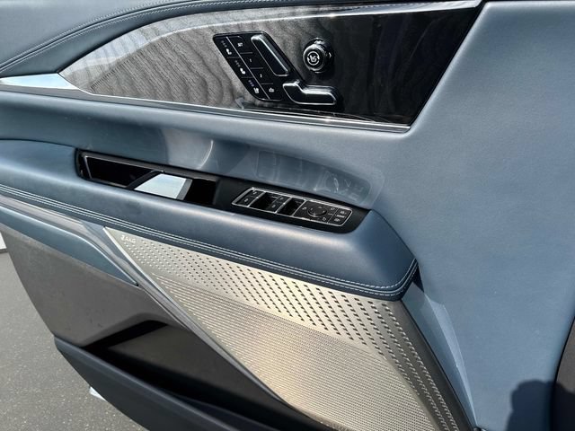 Certified 2025 Cadillac Escalade IQ Sport 2 AWD/4WD image 19