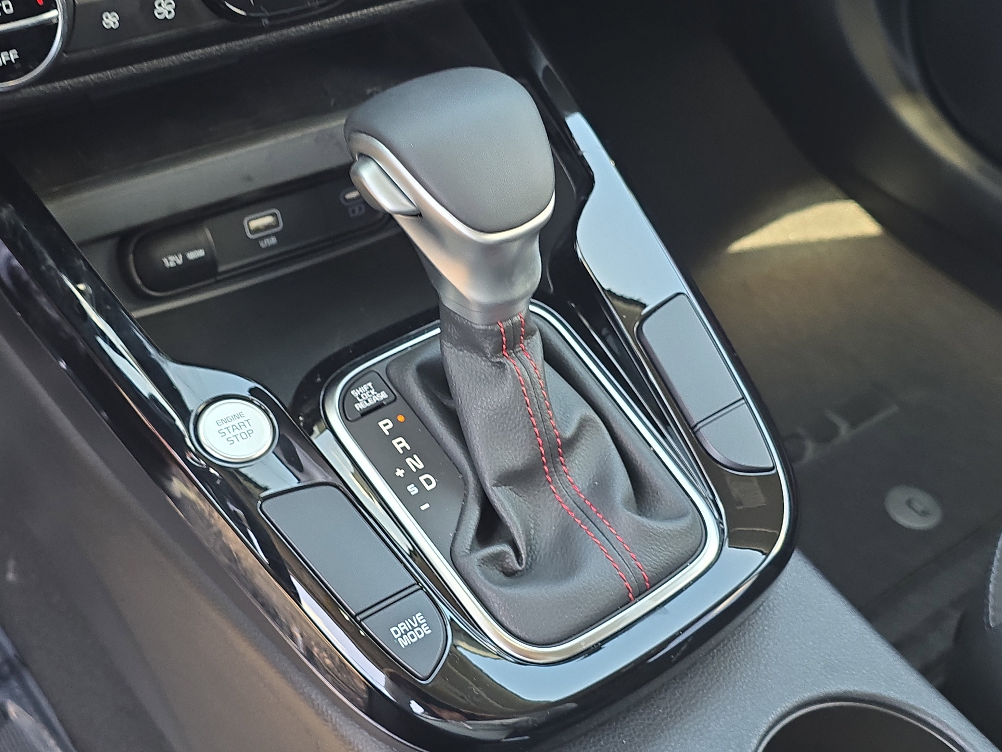 Certified 2025 Kia Soul GT-Line FWD image 26