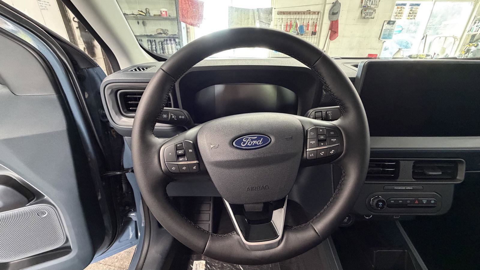 New 2025 Ford Maverick XLT w/ XLT Luxury Package image 15