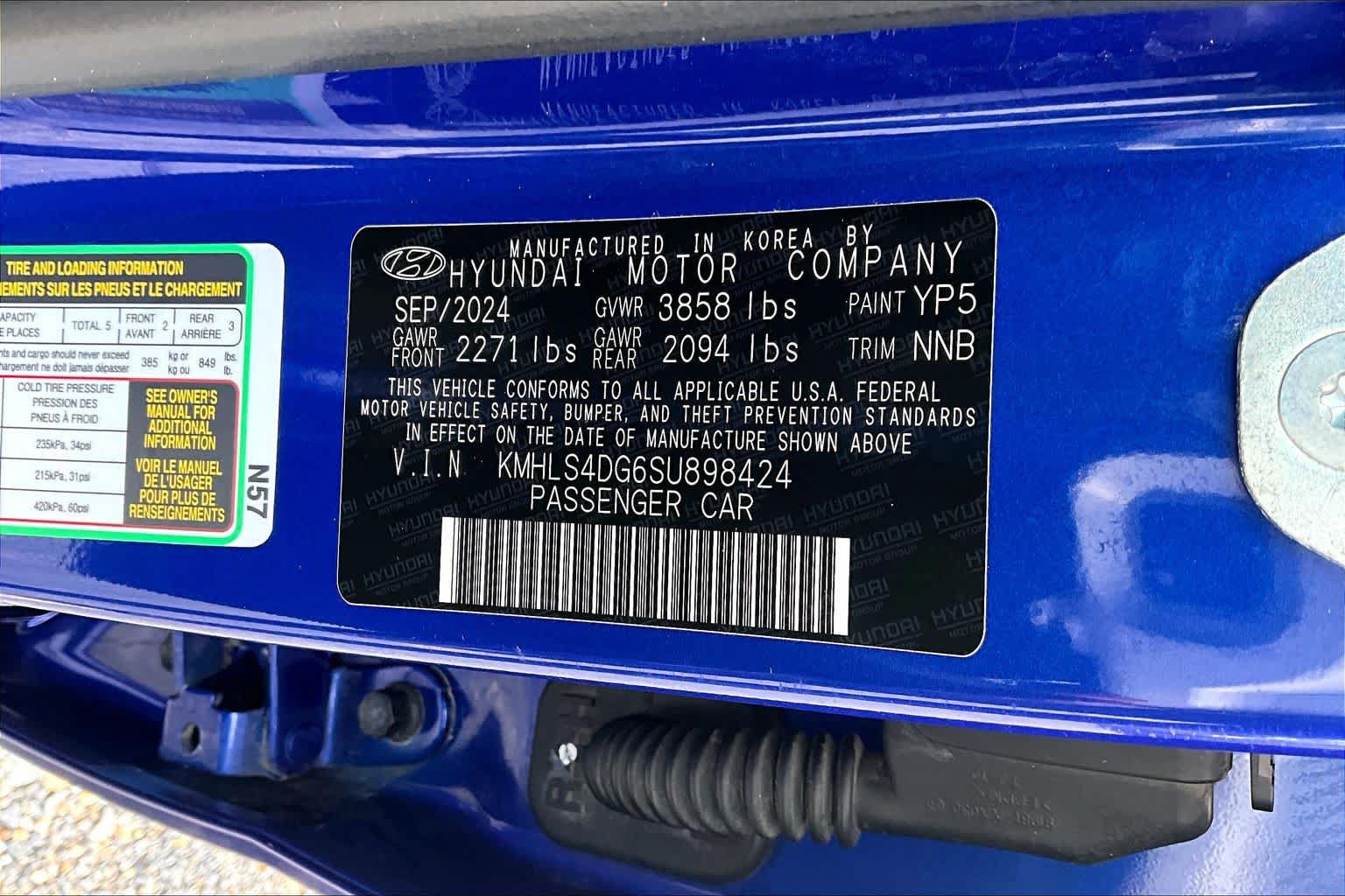 Used 2025 Hyundai Elantra SEL FWD image 34