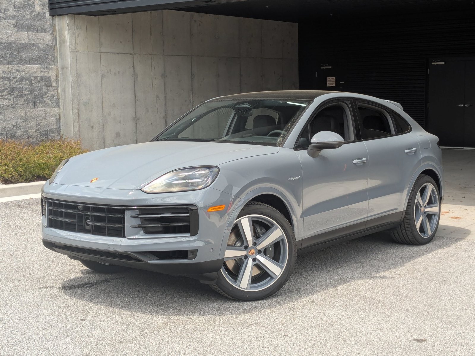 New 2026 Porsche Cayenne E-Hybrid Coupe AWD/4WD video 1