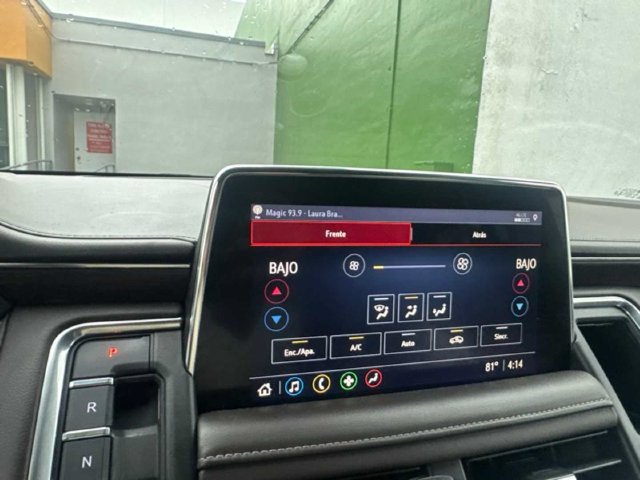 Used 2021 Chevrolet Suburban LS w/ Driver Alert Package RWD image 5