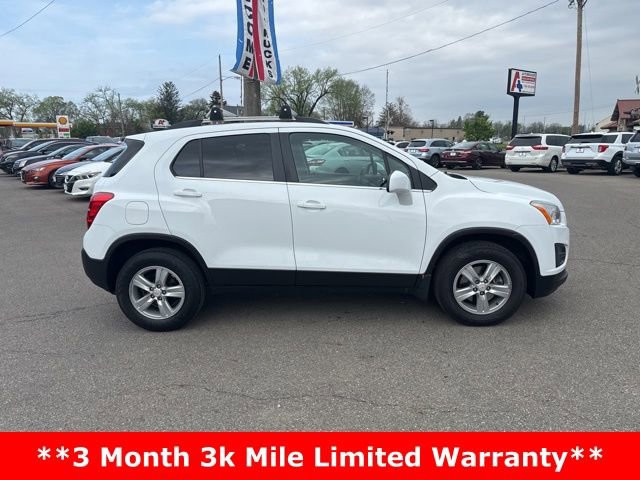 Used 2016 Chevrolet Trax LT w/ LT Convenience Package AWD/4WD image 2