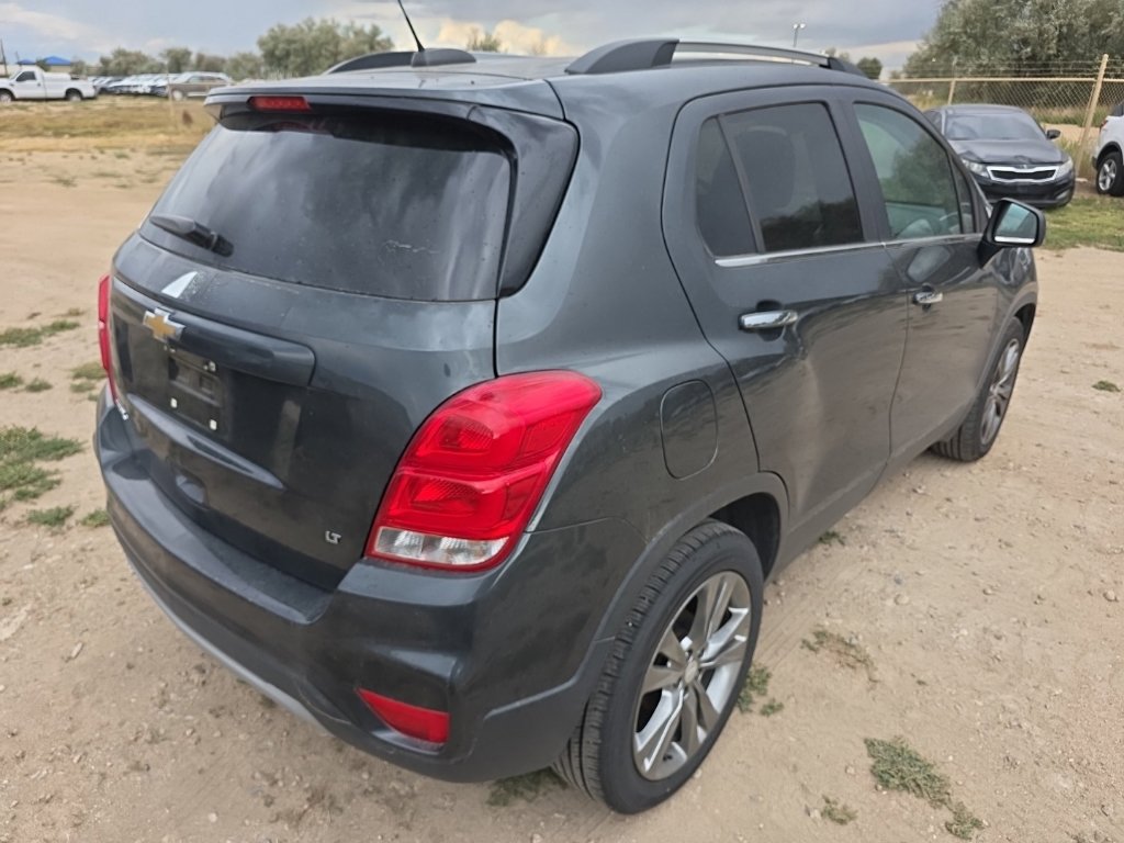Used 2019 Chevrolet Trax LT w/ LT Convenience Package FWD image 5