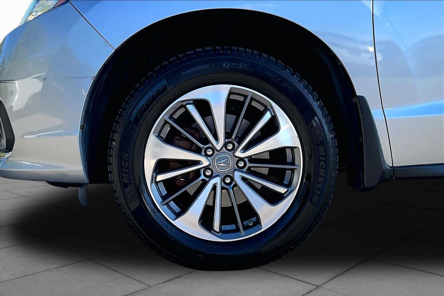 Used 2018 Acura RDX w/ Advance Package AWD/4WD image 10