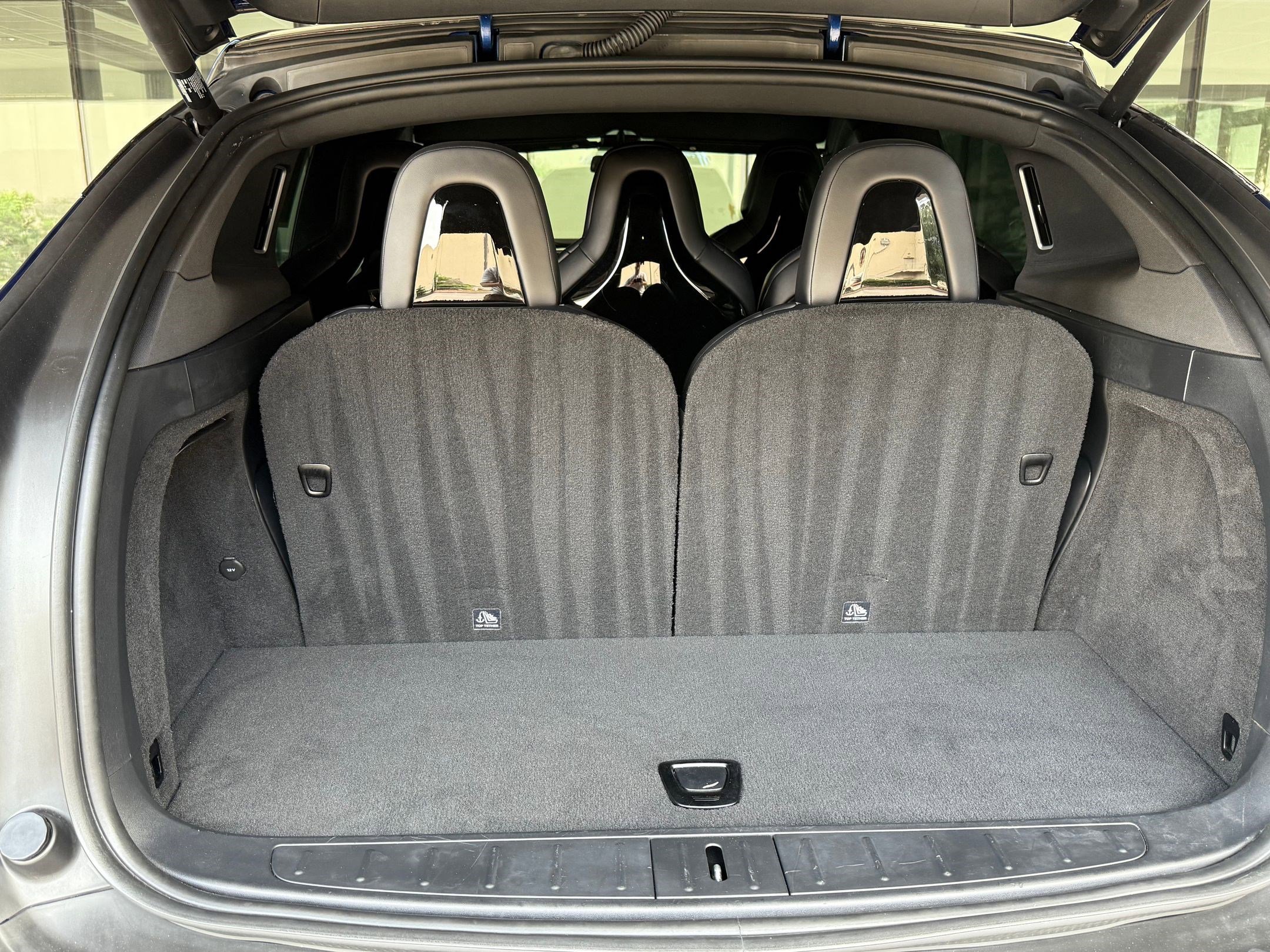 Used 2016 Tesla Model X 60D image 27