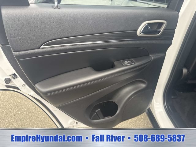 Used 2022 Jeep Grand Cherokee Limited AWD/4WD image 18