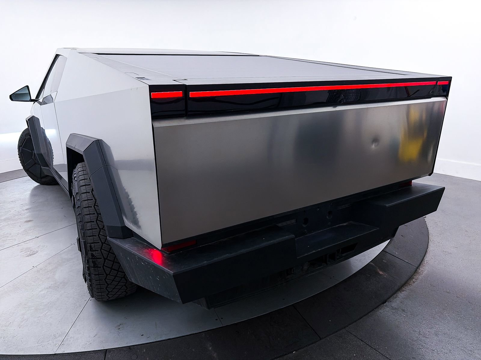 Used 2024 Tesla Cybertruck Cyberbeast image 8