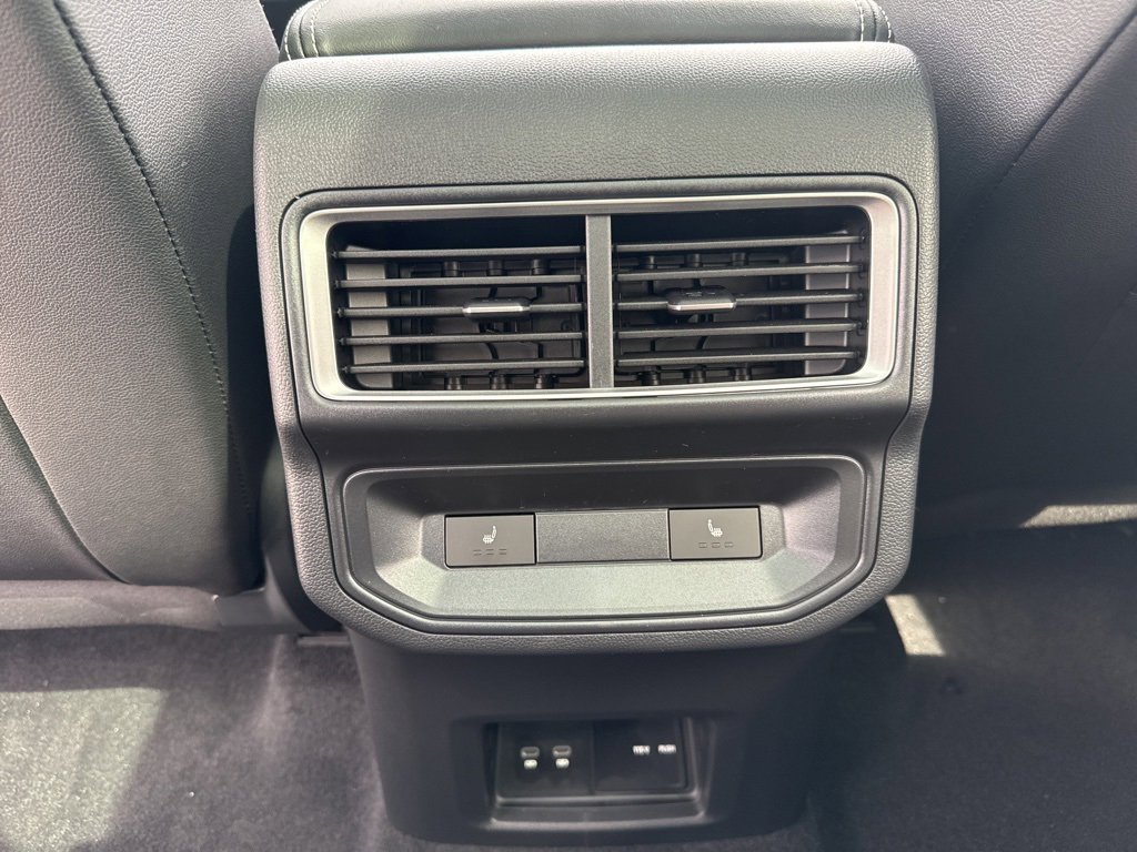 New 2026 Volkswagen Atlas Cross Sport SEL Premium R-Line image 25