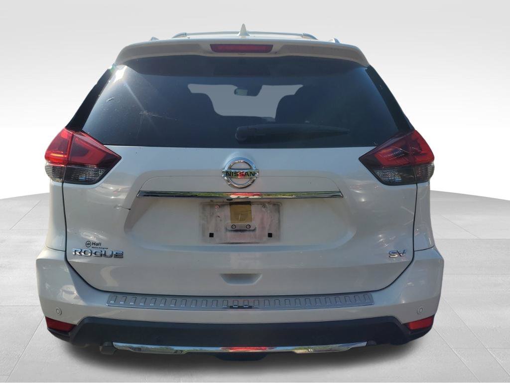 Used 2020 Nissan Rogue SV FWD image 4
