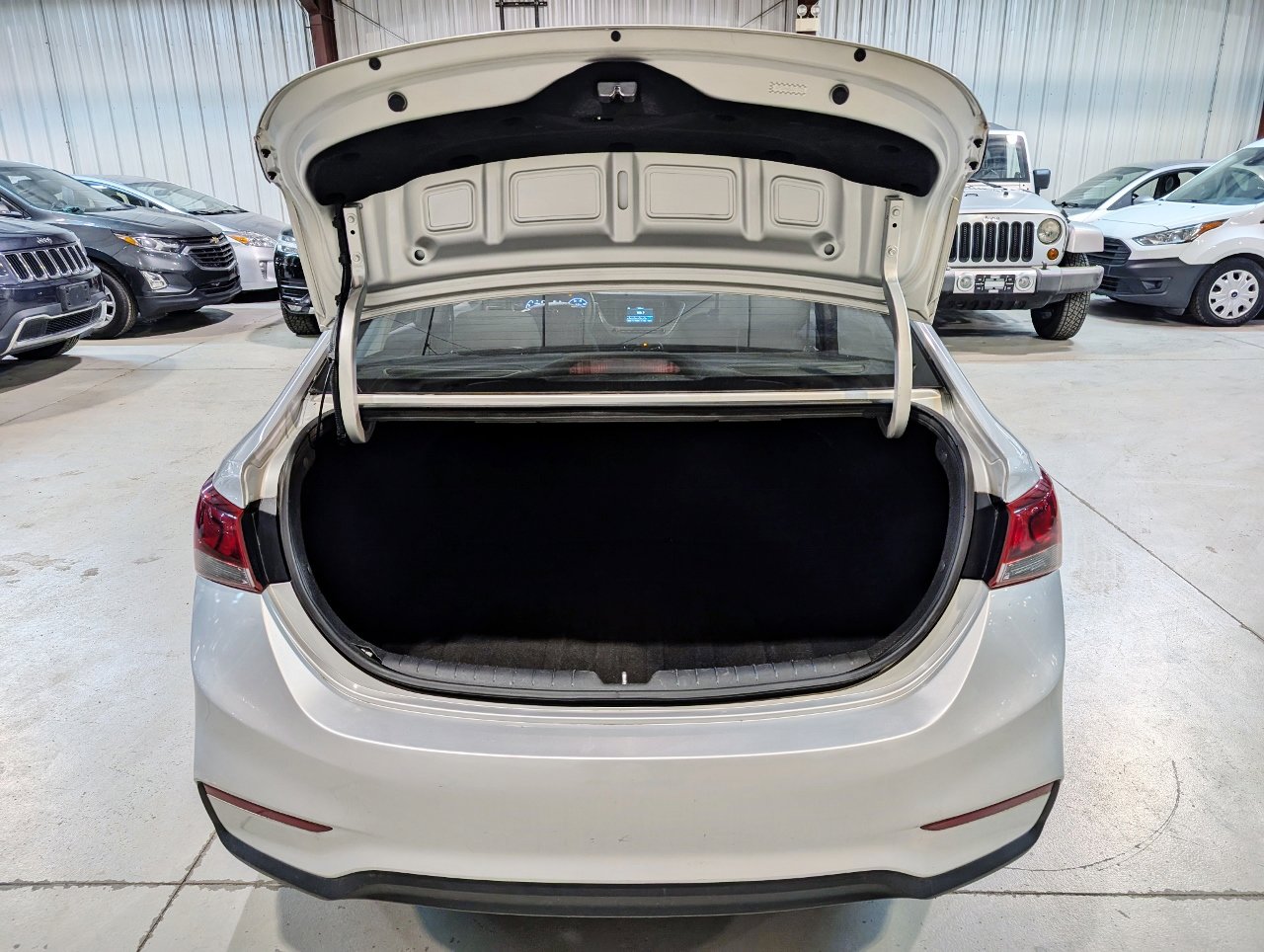 Used 2020 Hyundai Accent SE image 21