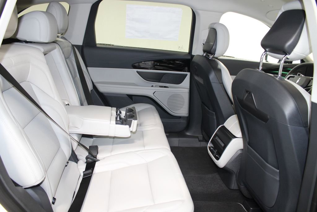 New 2026 Lincoln Nautilus Premier image 30