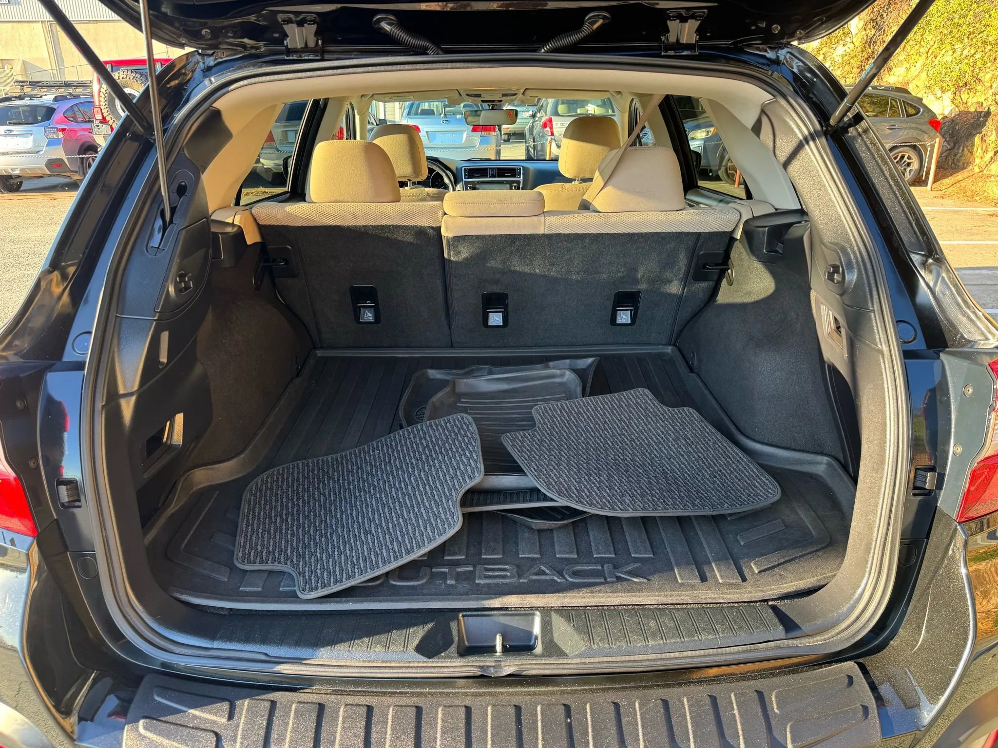 Used 2019 Subaru Outback 2.5i Premium image 20