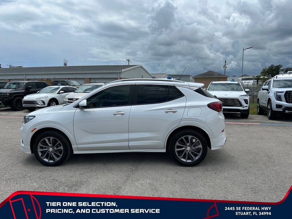 Used 2023 Buick Encore GX Select w/ Sport Touring Package AWD/4WD image 8