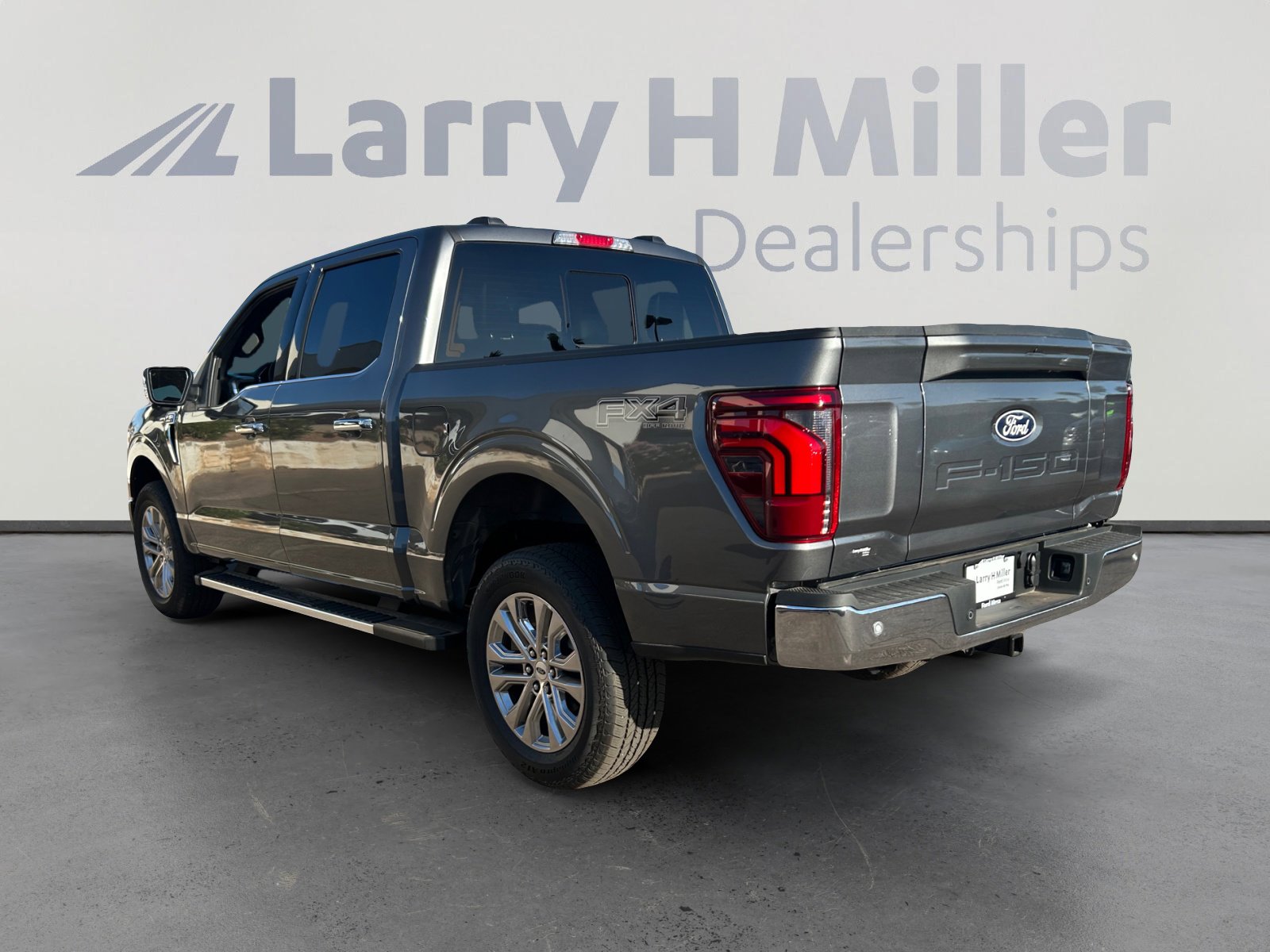 New 2025 Ford F150 Lariat w/ Equipment Group 501A Mid image 3