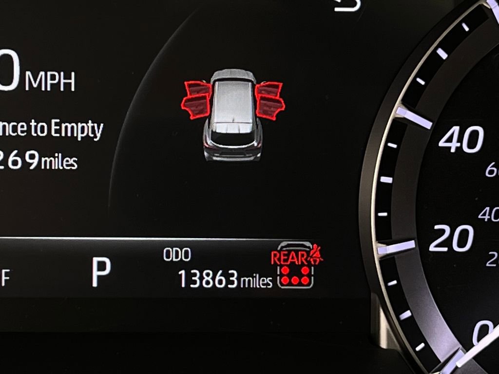 Used 2024 Toyota Highlander XLE image 20