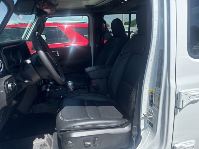 Used 2025 Jeep Gladiator Sport AWD/4WD image 16