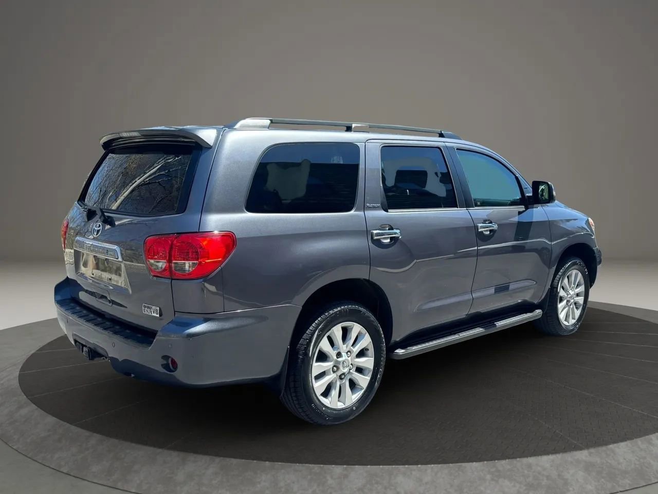 Used 2014 Toyota Sequoia Platinum AWD/4WD image 10