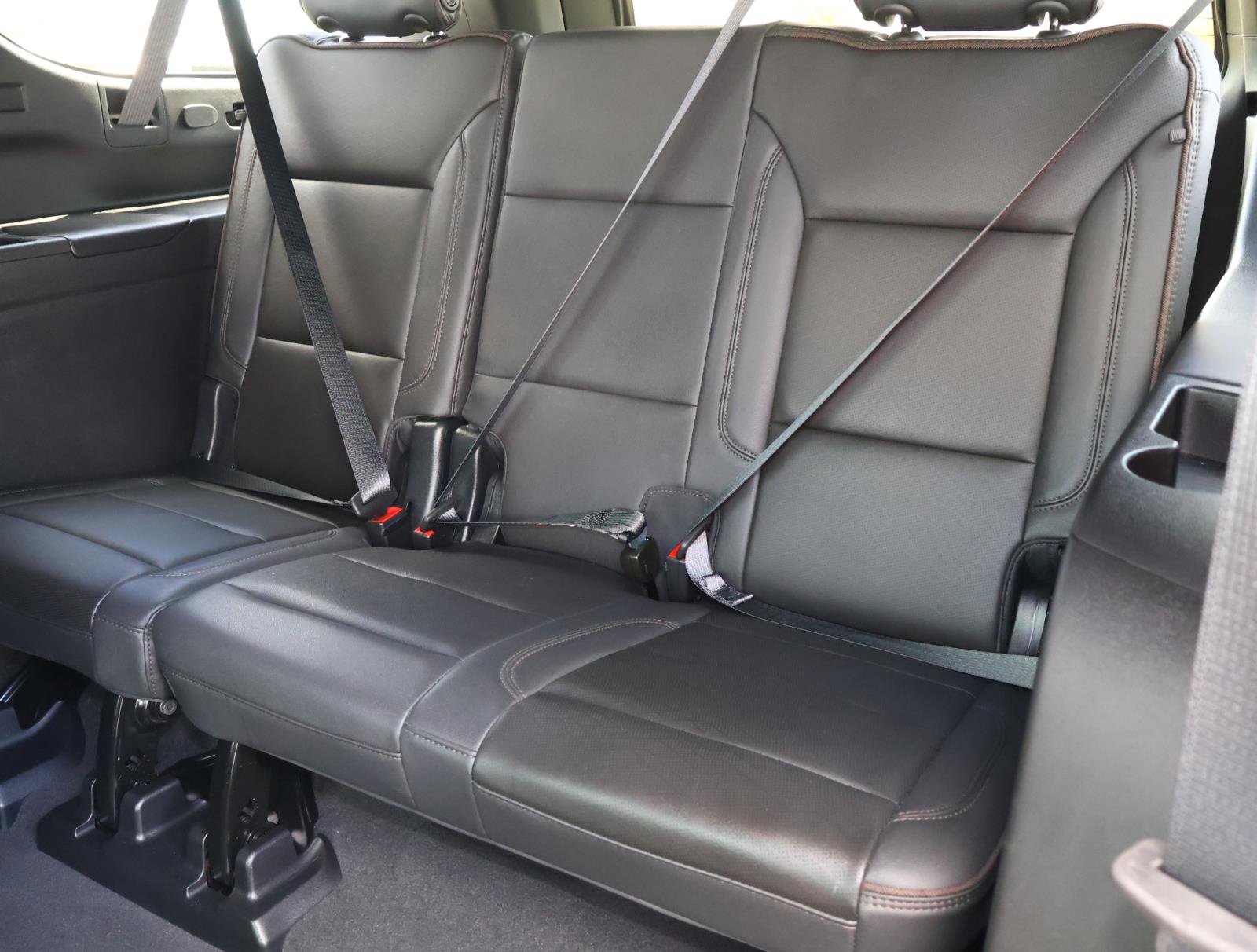 Used 2024 Chevrolet Suburban High Country image 26