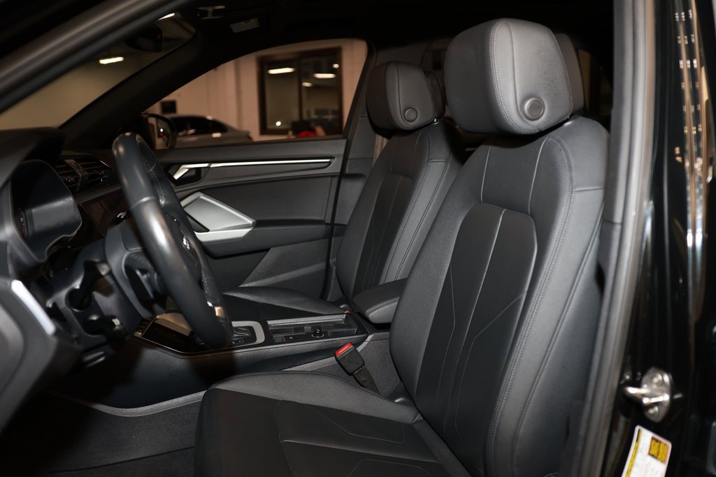 Used 2023 Audi Q3 2.0T Premium image 11