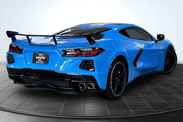 Used 2021 Chevrolet Corvette Stingray Premium Cpe w/ Z51 Performance Package RWD image 2