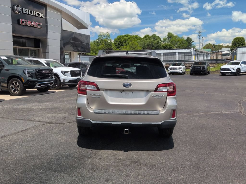 Used 2016 Subaru Outback 2.5i Premium AWD/4WD image 6