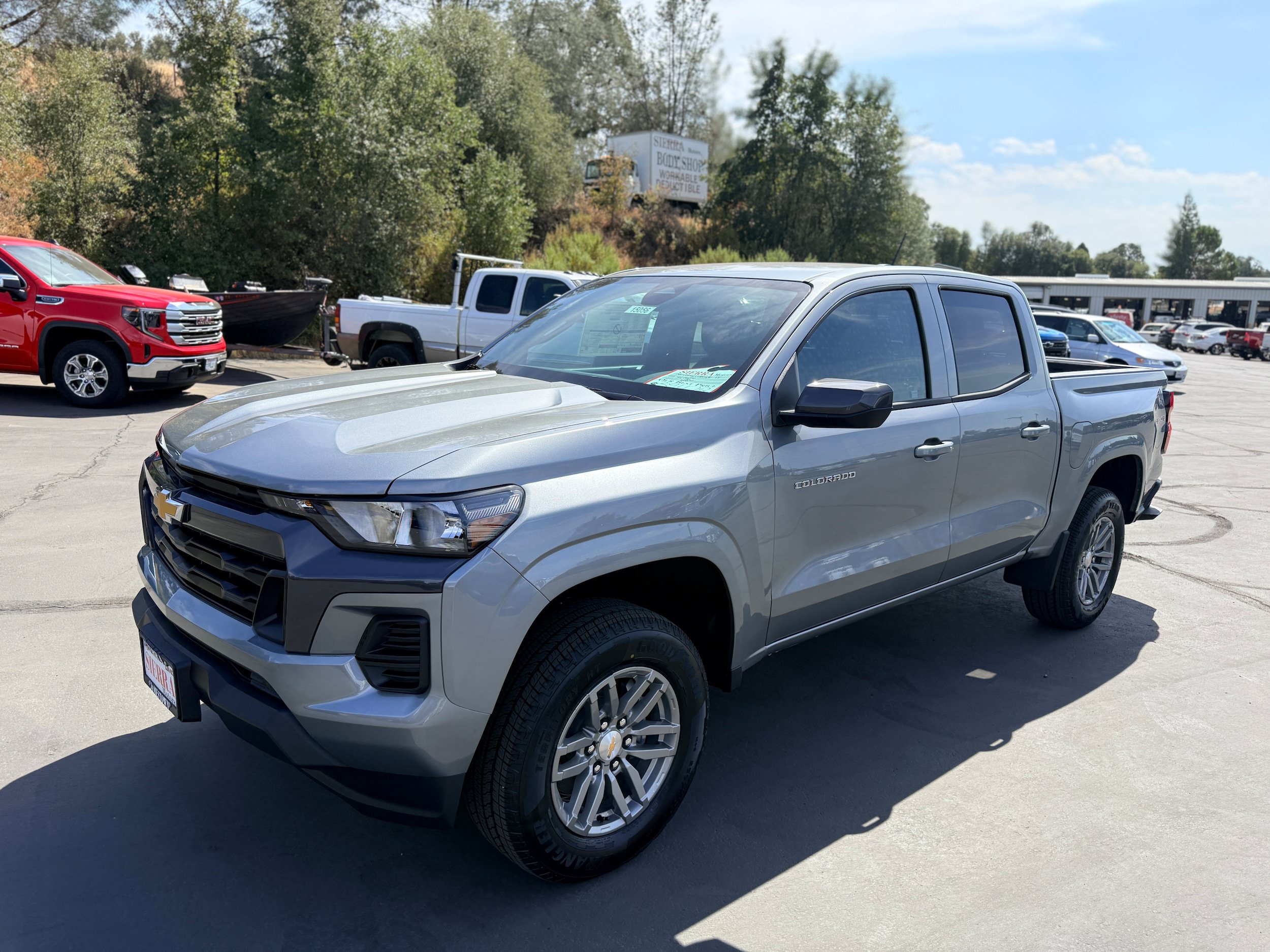 New 2026 Chevrolet Colorado LT w/ Advanced Trailering Package AWD/4WD image 1
