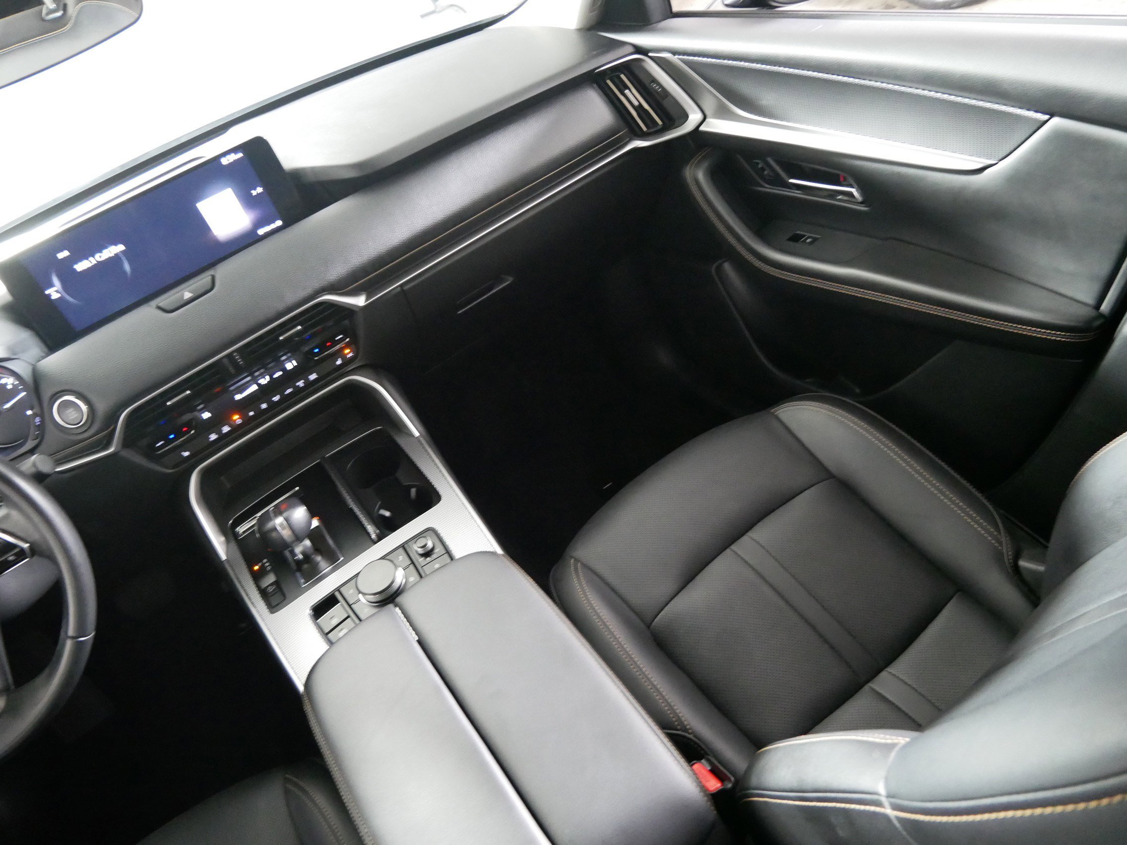 Certified 2025 MAZDA CX-70 3.3 Turbo w/ Preferred Package image 11