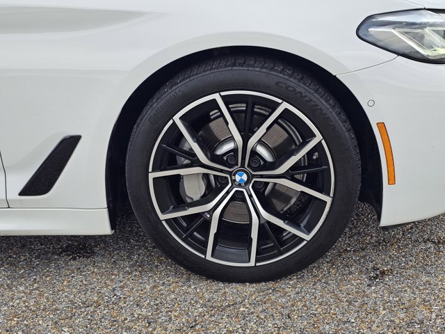 Used 2021 BMW 530i xDrive AWD/4WD image 6