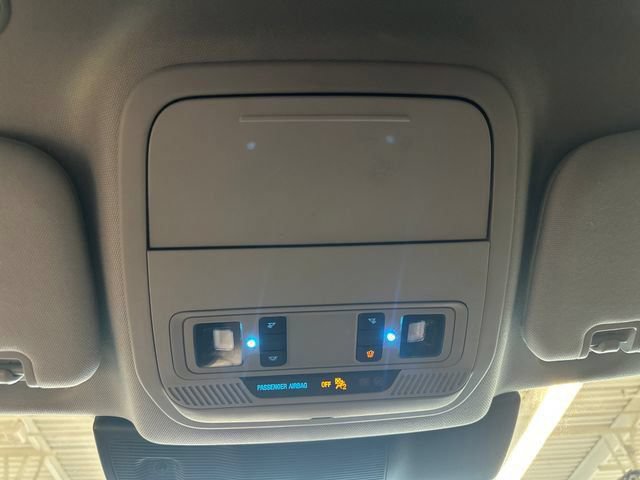 Used 2023 Ford Explorer XLT w/ Equipment Group 202A AWD/4WD image 40