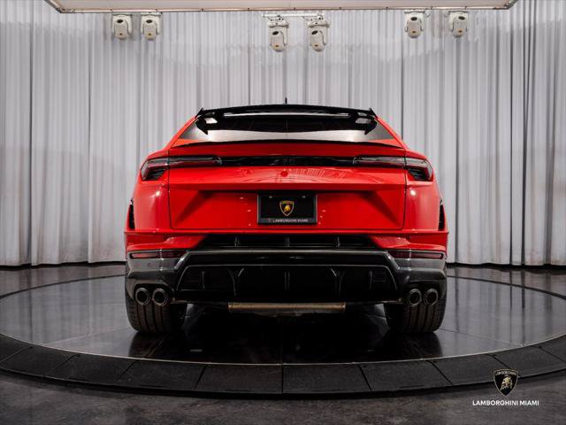 Used 2023 Lamborghini Urus Performante AWD/4WD image 16