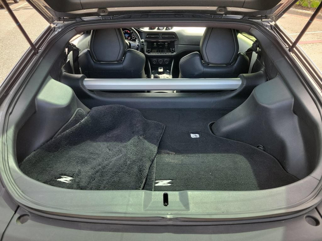 Certified 2024 Nissan Z Performance w/ Floor Mat Package RWD image 7