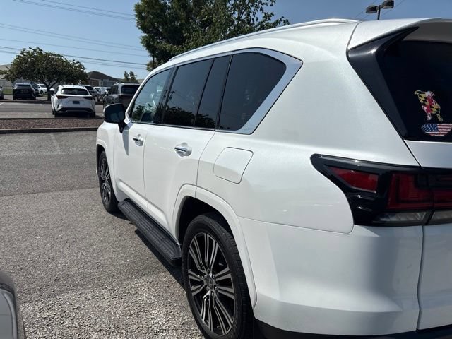 Used 2022 Lexus LX 600 4WD w/ Accessory Package (Z1) image 3