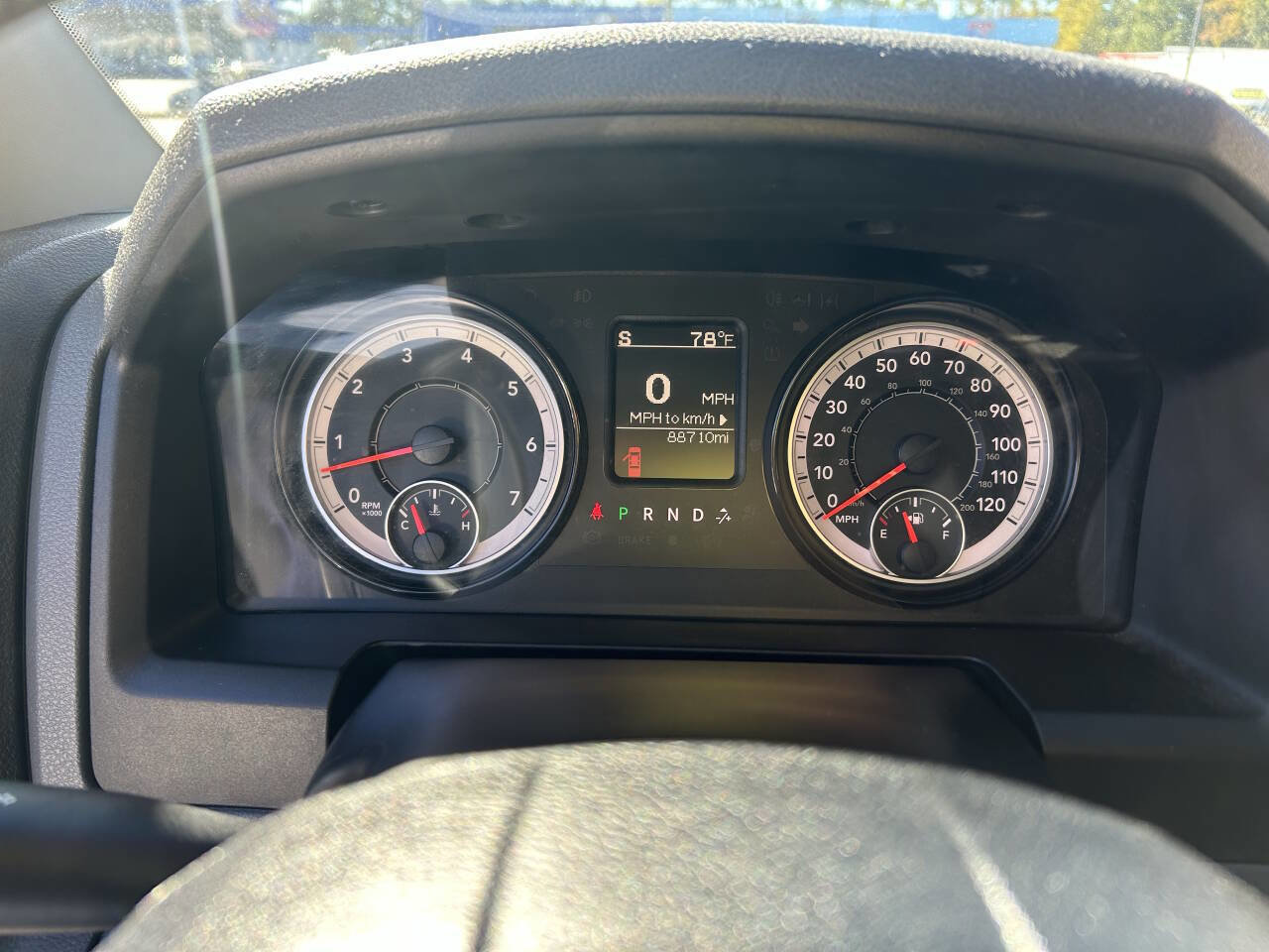 Used 2018 RAM 1500 Classic SLT image 10