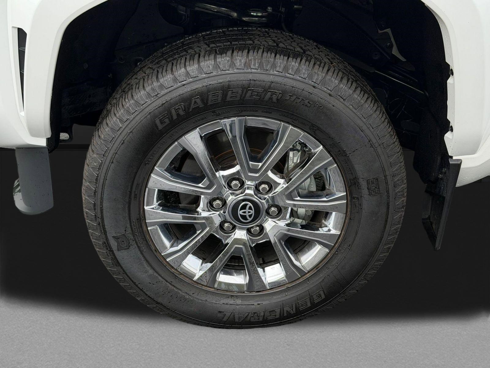 Used 2025 Toyota Tacoma Limited AWD/4WD image 11