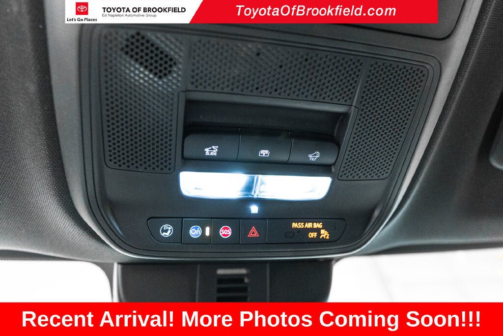 Used 2026 GMC Acadia Elevation w/ Black Edition AWD/4WD image 26