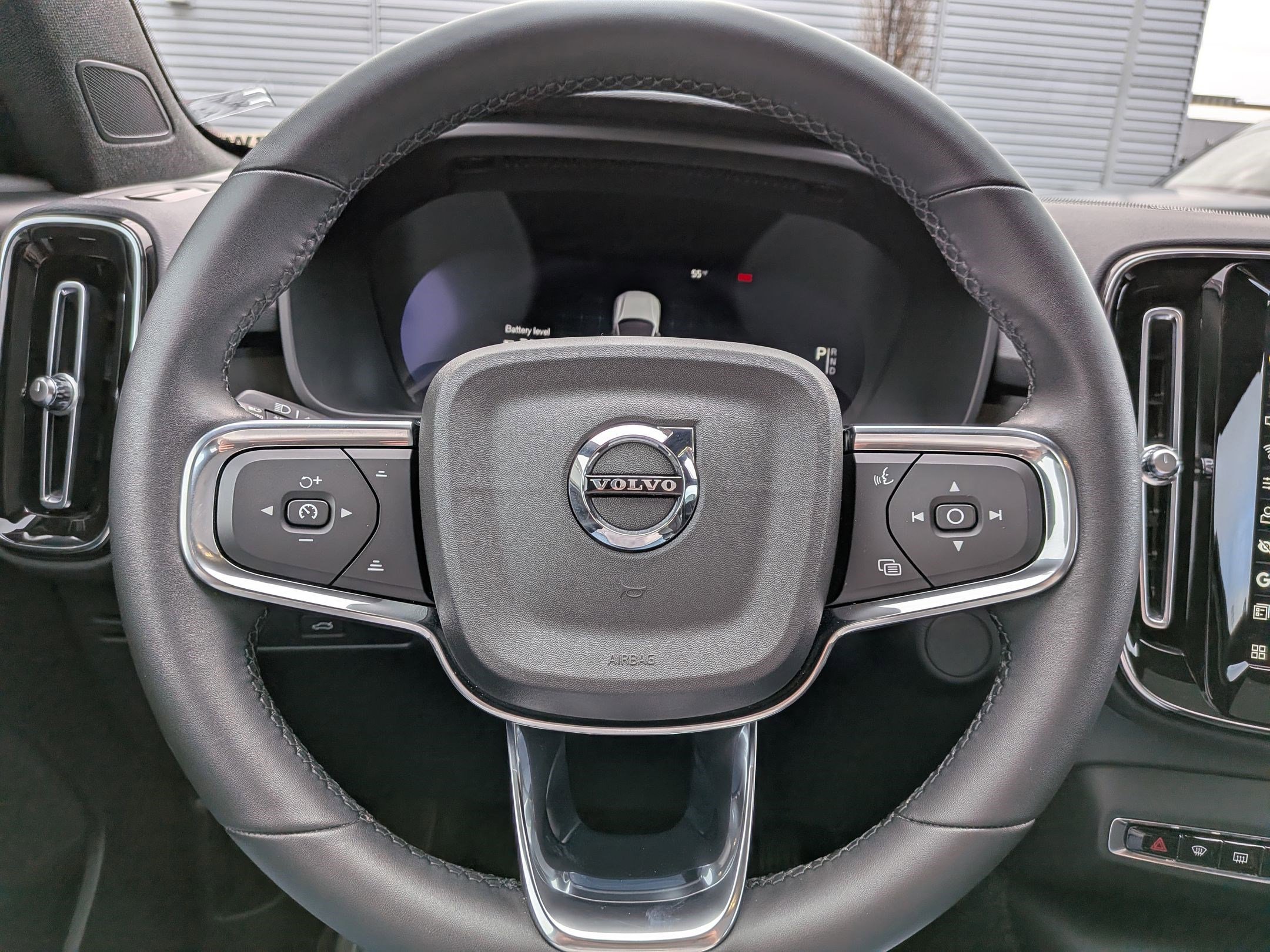 Certified 2023 Volvo C40 P8 Recharge Ultimate image 15