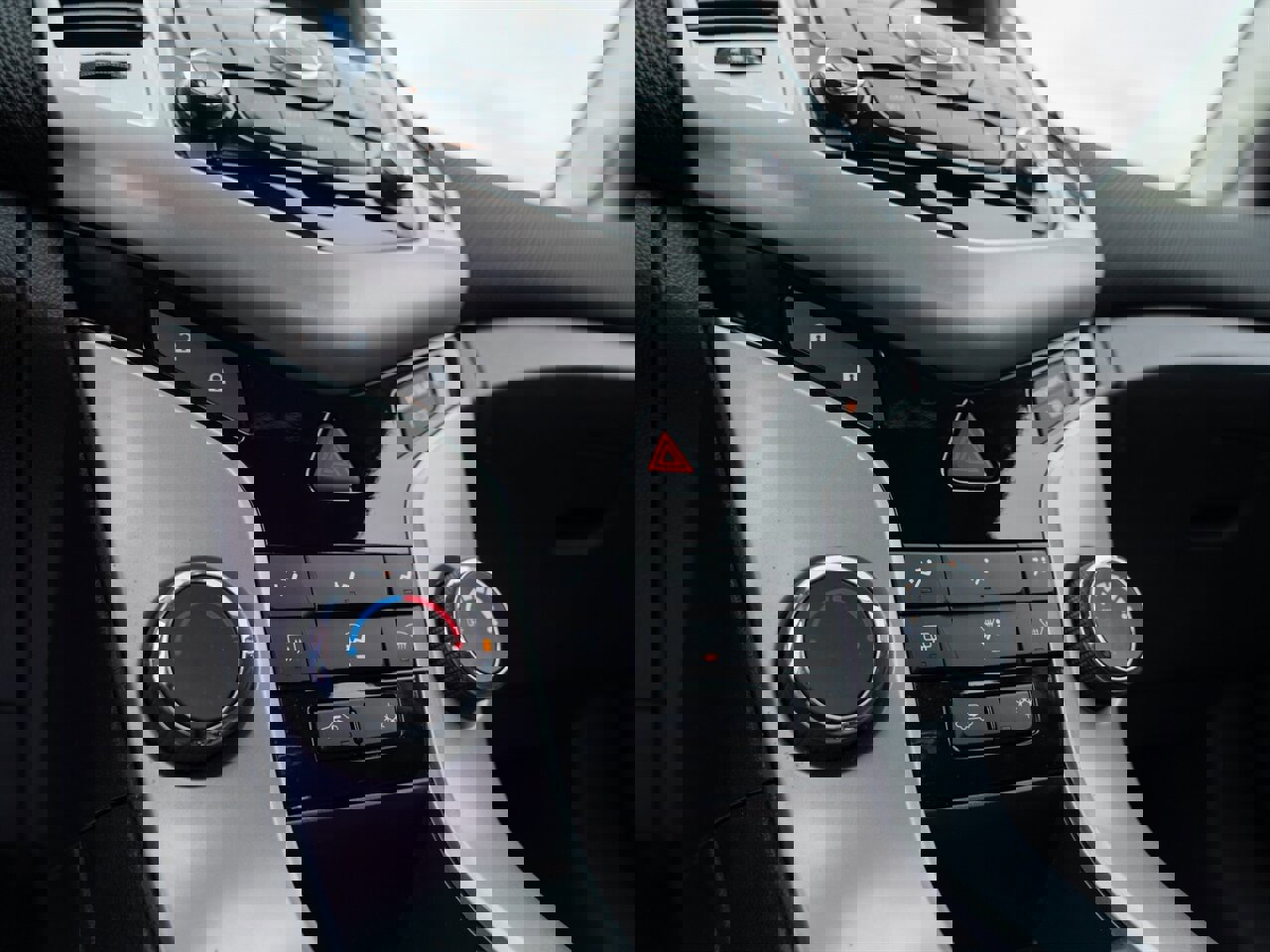 Used 2014 Chevrolet Cruze LT w/ All-Star Edition image 31