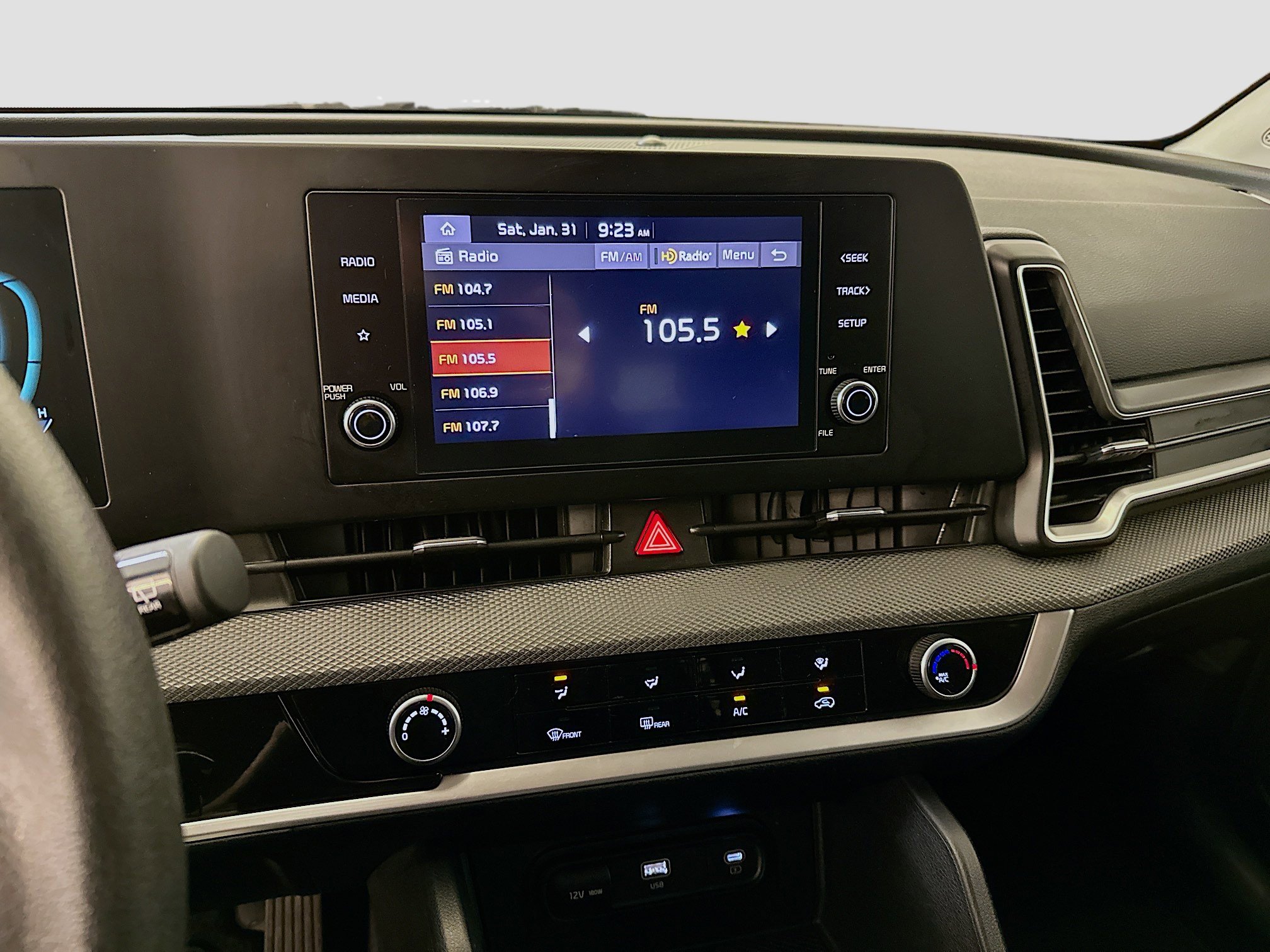 Used 2024 Kia Sportage LX image 25